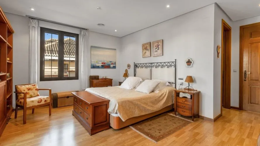 Villa de 720m² à La Veleta, Espagne No. 1779 № 6