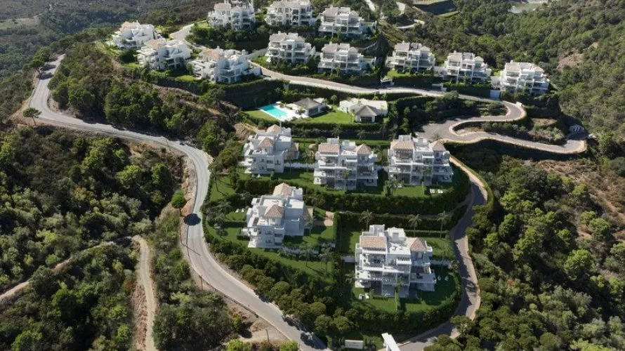 4 bedrooms apartment for sale , Benahavis, Spain No. 277