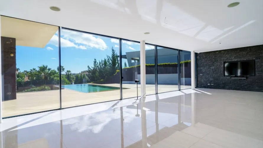 6 bedrooms villa for sale , Nueva Andalucia, Spain No. 248 № 17