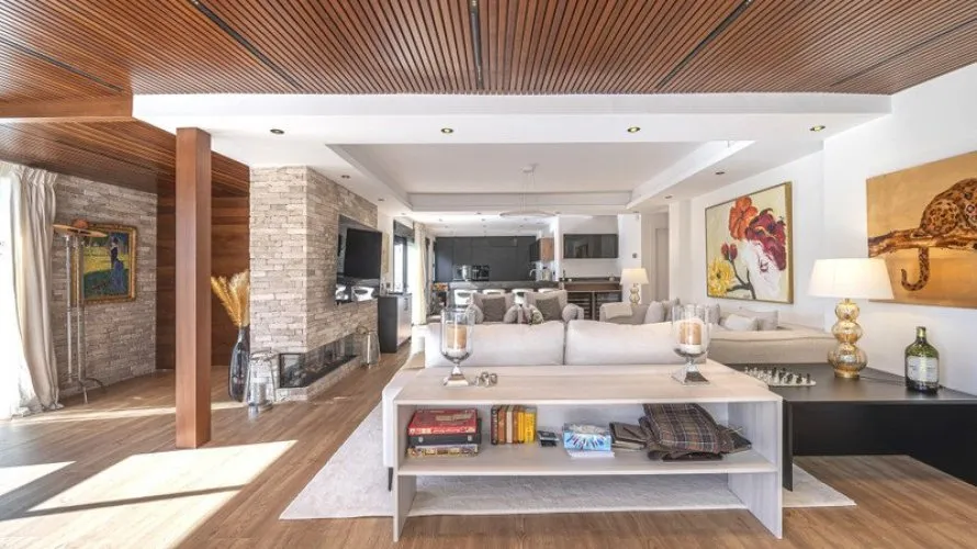 5 bedrooms villa for sale , Marbella, Spain No. 380 № 3