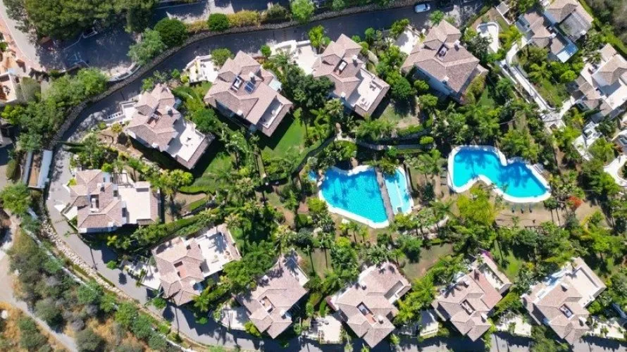 5 bedrooms villa for sale , Marbella, Spain No. 527 № 17