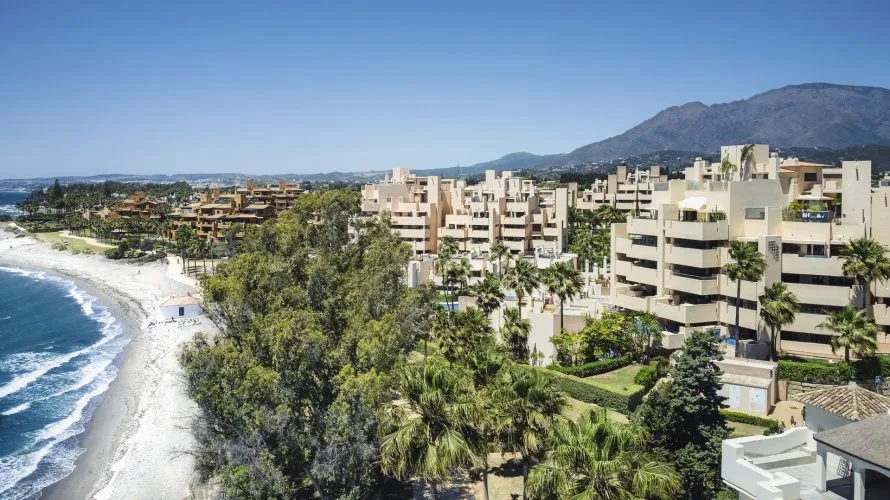 3 bedrooms duplex for sale , Estepona, Spain No. 505 № 2