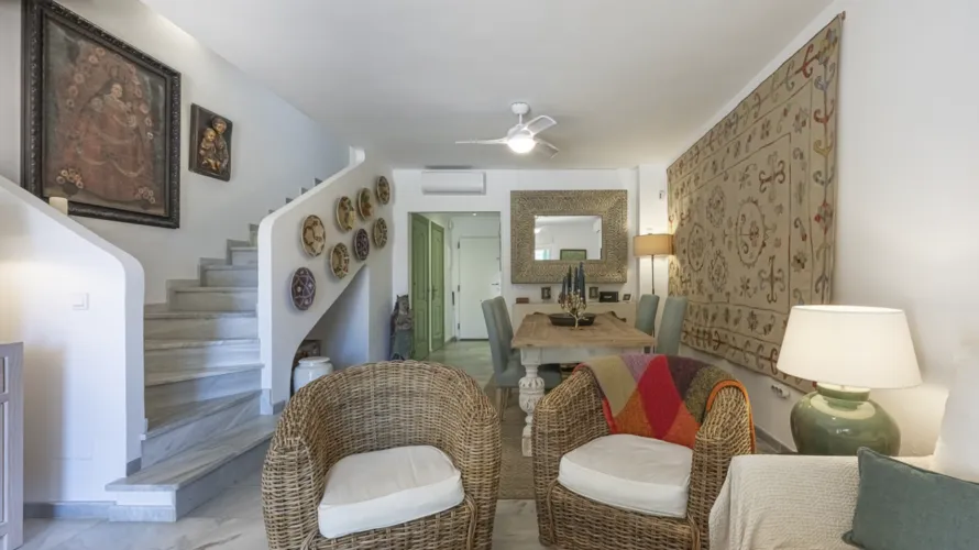 2 bedrooms townhouse for sale , Cabopino, Spain No. 546 № 3