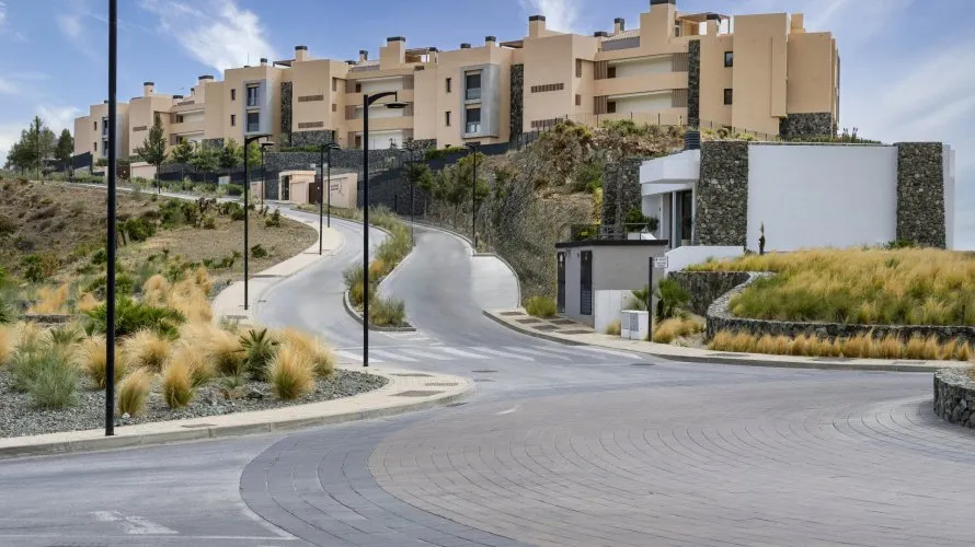 2 bedrooms apartment for sale , Benahavis, Spain No. 327 № 1