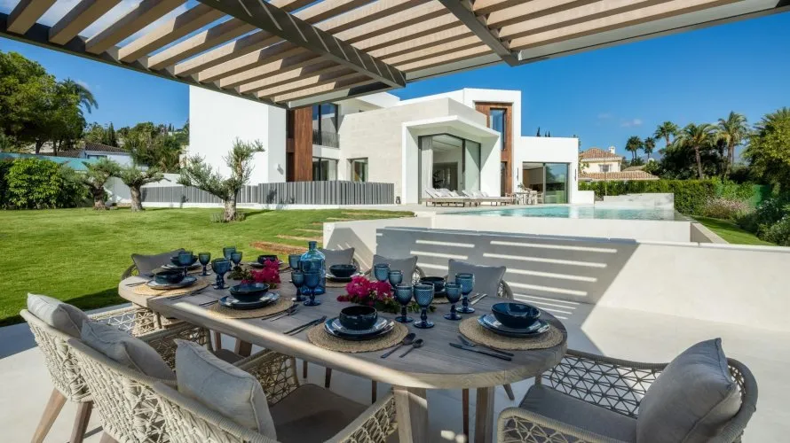 5 bedrooms house for sale , Nueva Andalucia, Spain No. 501 № 3
