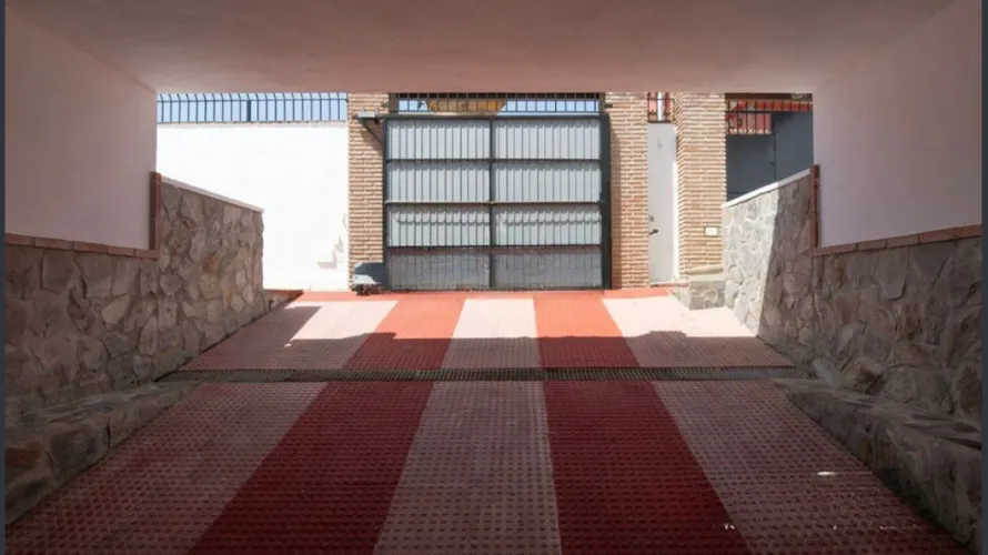 5 bedrooms villa for sale , Mijas, Spain No. 571