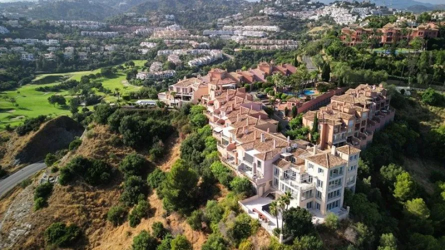2 bedrooms apartment for sale , La Quinta, Spain No. 576 № 6