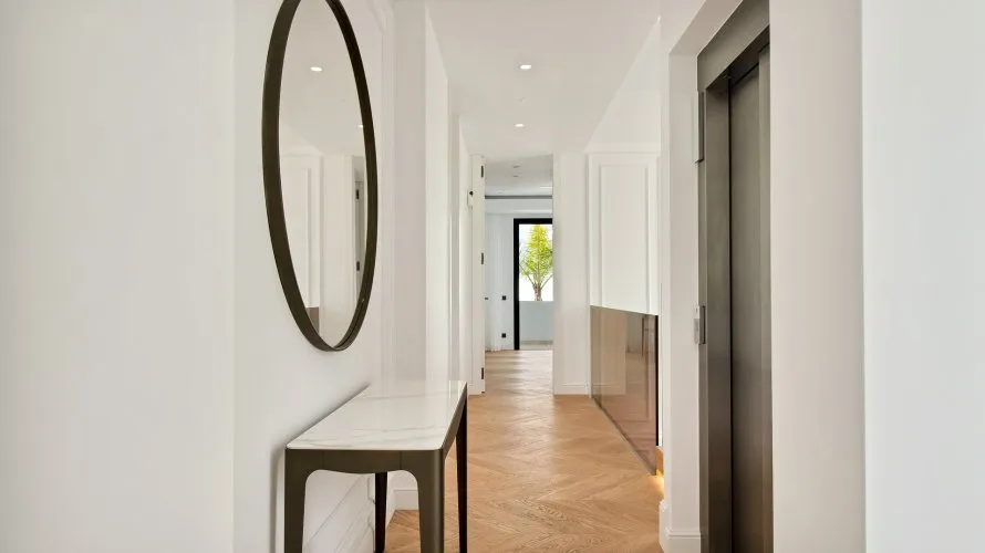 6 bedrooms villa for sale , Marbella, Spain No. 260 № 14