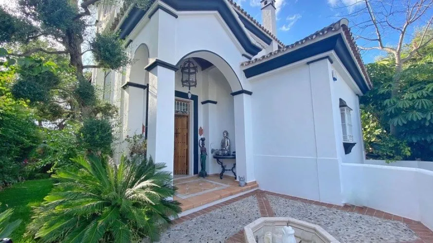 5 bedrooms villa for sale , Marbella, Spain No. 245 № 21