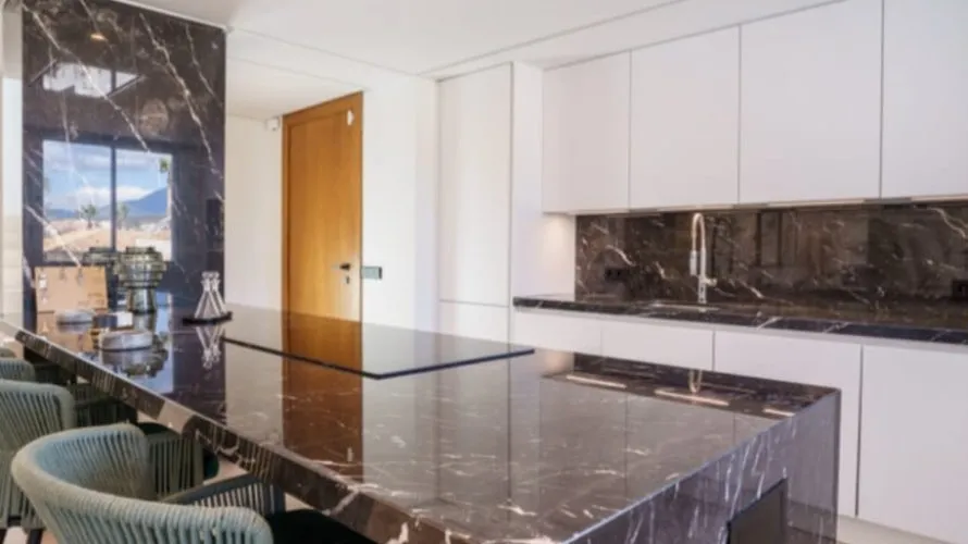 5 bedrooms villa for sale , Marbella, Spain No. 316 № 3