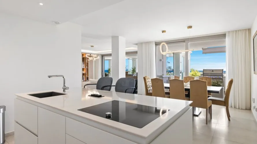 7 bedrooms apartment for sale , Nueva Andalucia, Spain No. 432 № 23