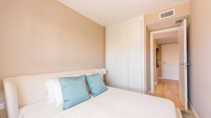 3 bedrooms apartment for sale , Nueva Andalucia, Spain No. 555 № 9