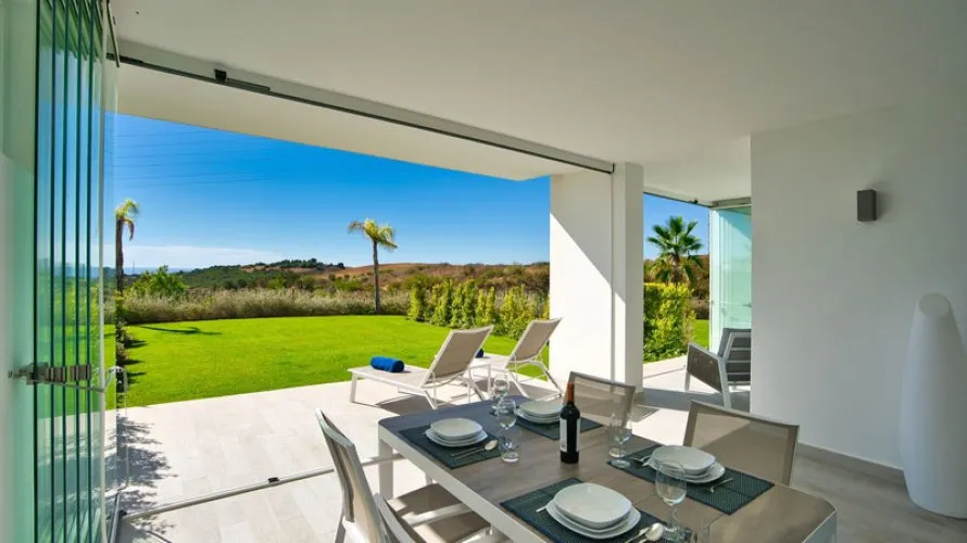 2 bedrooms apartment for sale , Estepona, Spain No. 509 № 4