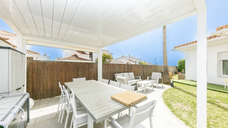 4 bedrooms house for sale , Fuengirola, Spain No. 609 № 11