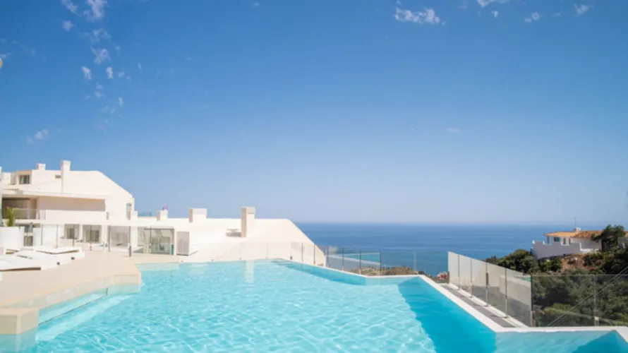 3 bedrooms duplex for sale , Benalmadena, Spain No. 598