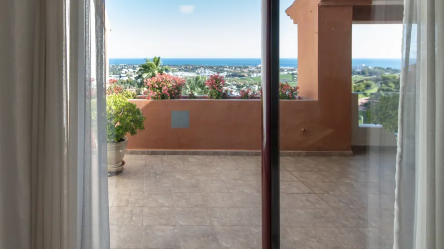 3 bedrooms townhouse for sale , Estepona, Spain No. 534 № 12