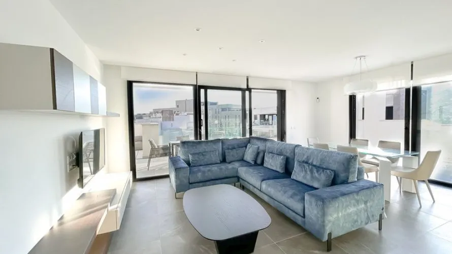 3 bedrooms penthouse for sale , Estepona, Spain No. 452 № 2