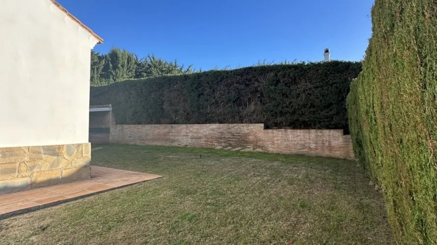 3 bedrooms house for sale , Sotogrande, Spain No. 482 № 2