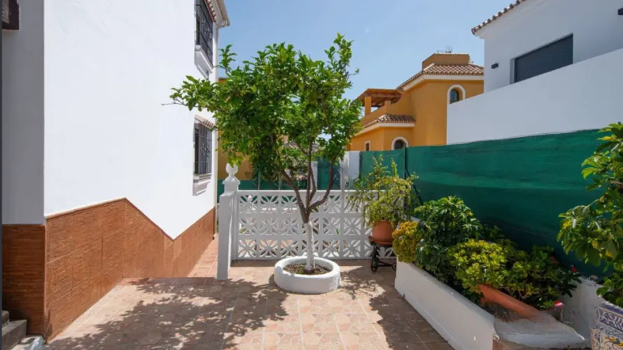 5 bedrooms villa for sale , Mijas, Spain No. 571 № 12
