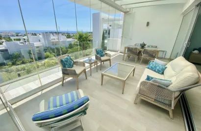 3 bedrooms apartment for sale , Estepona, Spain No. 591