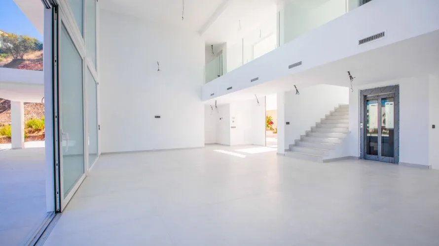 4 bedrooms villa for sale , Marbella, Spain No. 165 № 13