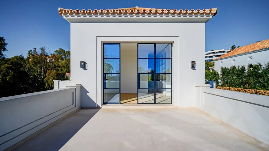 4 bedrooms villa for sale , Nueva Andalucia, Spain No. 197 № 24
