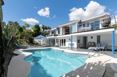 3 bedrooms villa for sale , Estepona, Spain No. 409