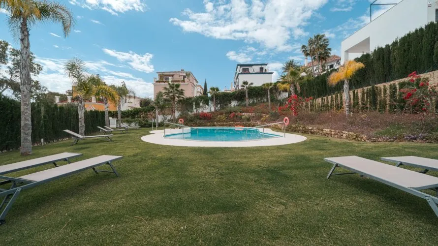 3 bedrooms apartment for sale , Marbella, Spain No. 150 № 2