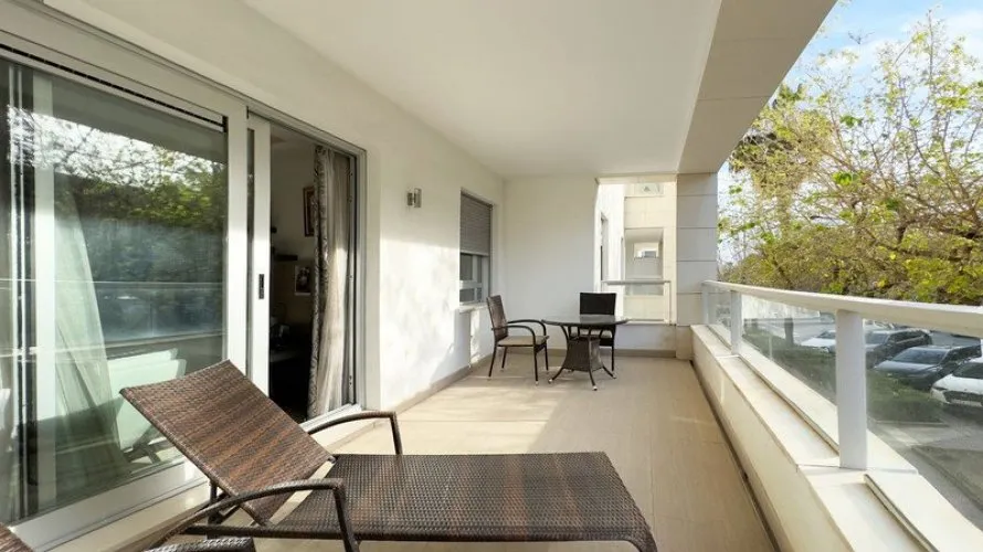 3 bedrooms apartment for sale , Cortes (San Pedro De Alcantara), Spain No. 232 № 8