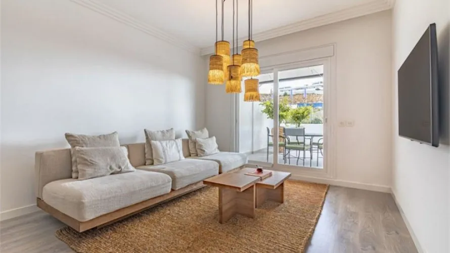 2 bedrooms apartment for sale , La Quinta, Spain No. 465 № 10