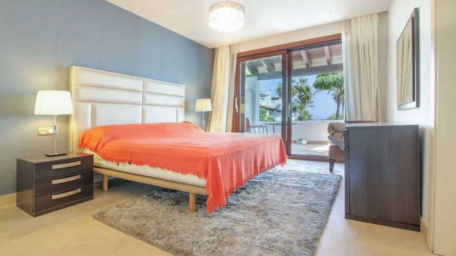 3 bedrooms townhouse for sale , Benahavis, Spain No. 522 № 18