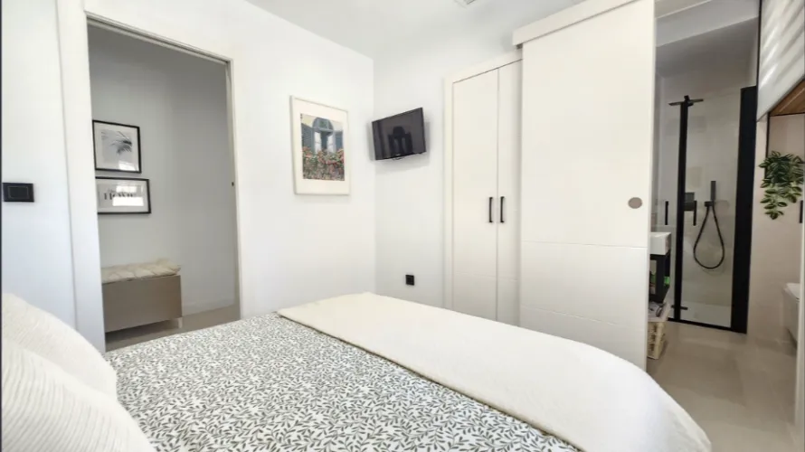 3 bedrooms apartment for sale , Mijas Costa, Spain No. 569 № 17