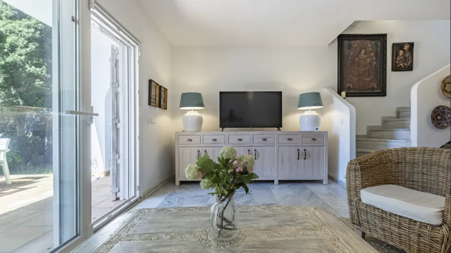 2 bedrooms townhouse for sale , Cabopino, Spain No. 546 № 1