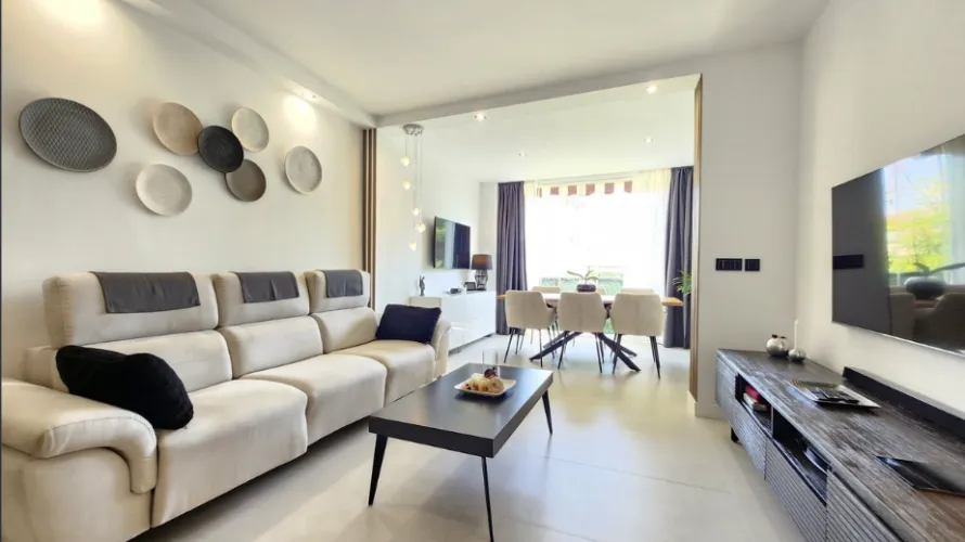 3 bedrooms apartment for sale , Mijas Costa, Spain No. 569 № 13