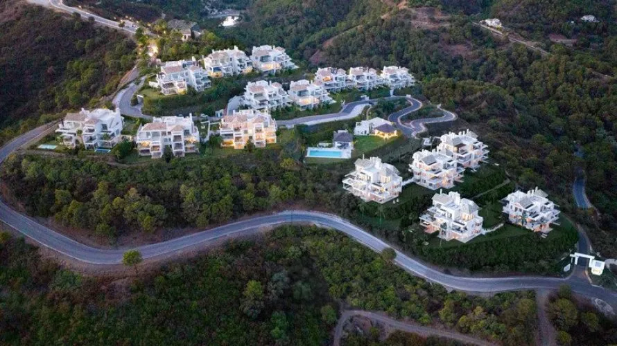 3 bedrooms apartment for sale , Benahavis, Spain No. 278 № 3