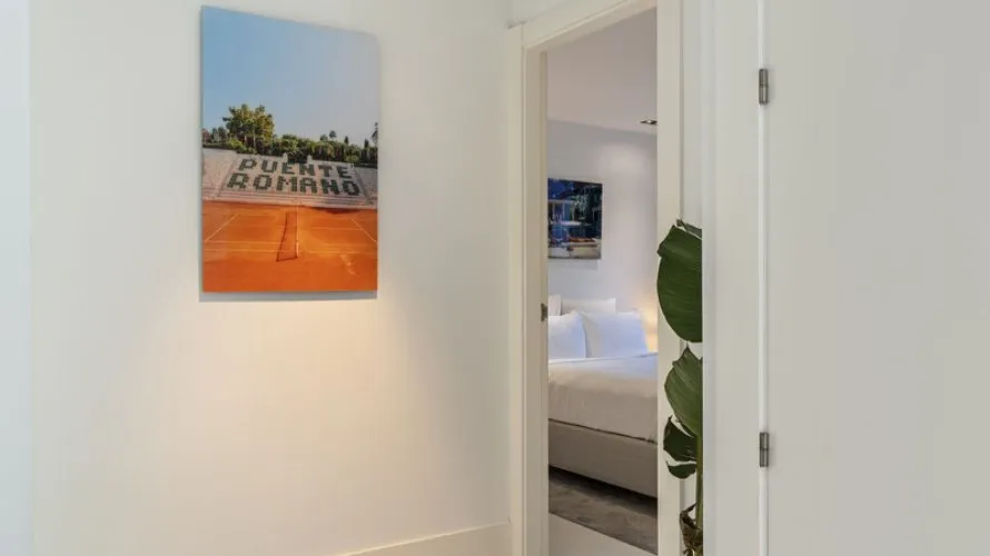 5 bedrooms villa for sale , Nueva Andalucia, Spain No. 350 № 3