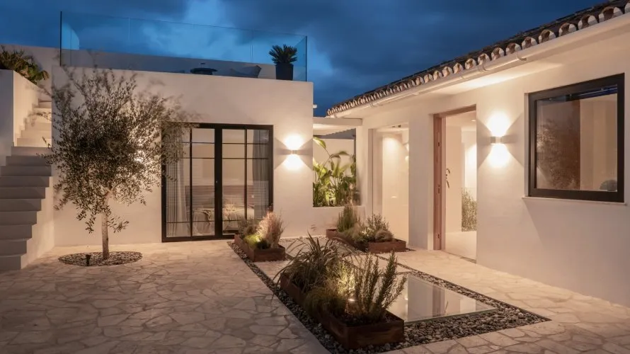 5 bedrooms villa for sale , Nueva Andalucia, Spain No. 140 № 18