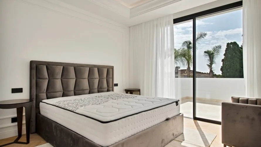 6 bedrooms villa for sale , Marbella, Spain No. 260 № 20