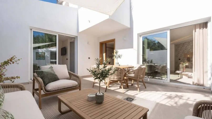 3 bedrooms townhouse for sale , Nueva Andalucia, Spain No. 468 № 10
