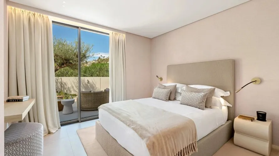 4 bedrooms house for sale , Nueva Andalucia, Spain No. 525 № 26