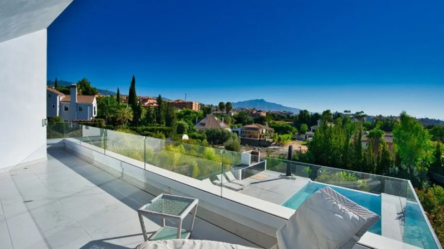 4 bedrooms villa for sale , Estepona, Spain No. 252 № 15