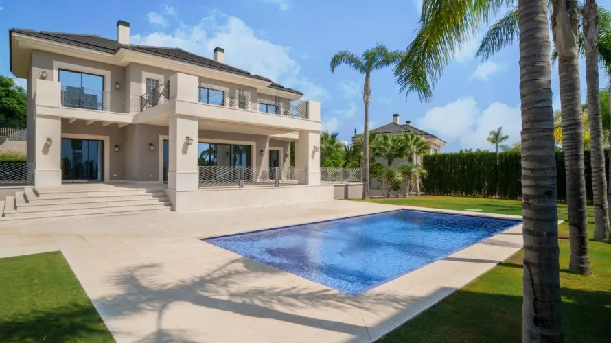 6 bedrooms villa for sale , Marbella, Spain No. 491 № 19