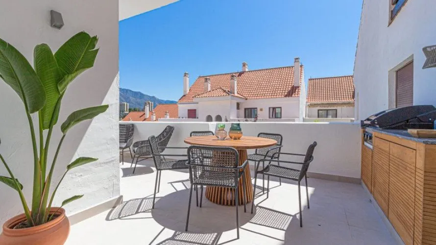 3 bedrooms apartment for sale , Nueva Andalucia, Spain No. 234 № 18
