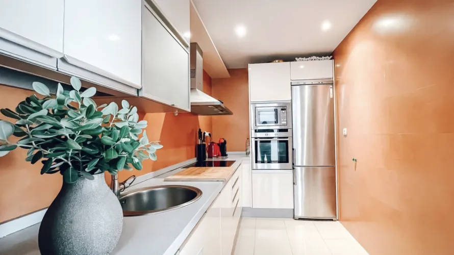 2 bedrooms apartment for sale , Marbella, Spain No. 590 № 16