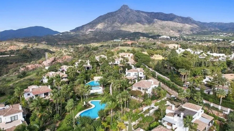 5 bedrooms villa for sale , Marbella, Spain No. 527 № 5