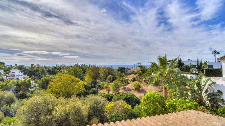 5 bedrooms villa for sale , Marbella, Spain No. 527 № 3