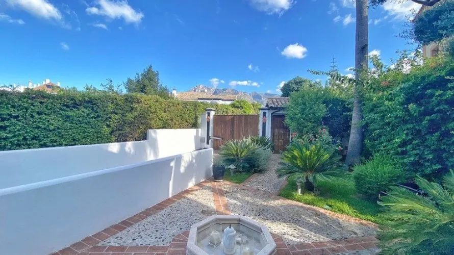 5 bedrooms villa for sale , Marbella, Spain No. 245 № 23