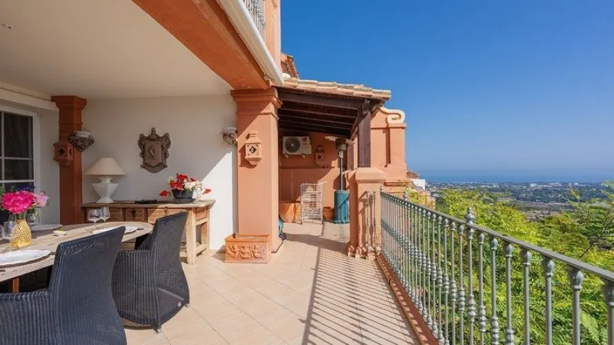 2 bedrooms apartment for sale , La Quinta, Spain No. 576 № 13
