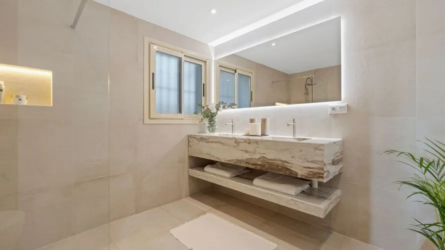 4 bedrooms apartment for sale , Marbella, Spain No. 325 № 9