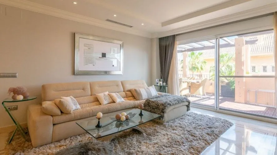 3 bedrooms apartment for sale , Nueva Andalucia, Spain No. 437 № 10